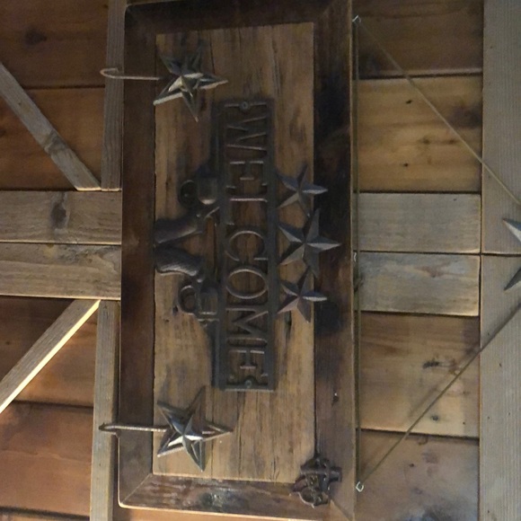 Cedar Welcome Sign - Picture 3 of 8